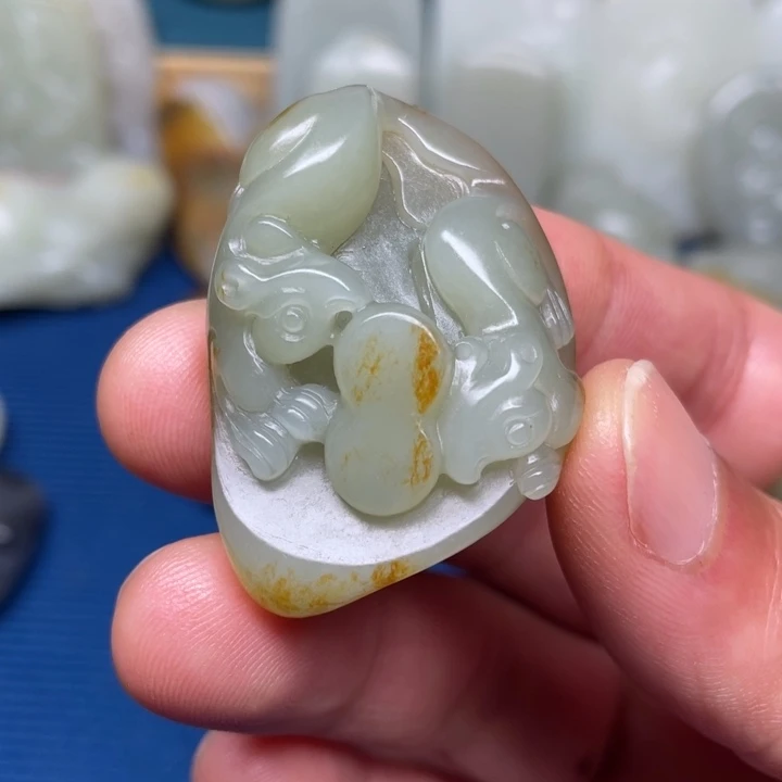 颈饰未镶嵌和田玉