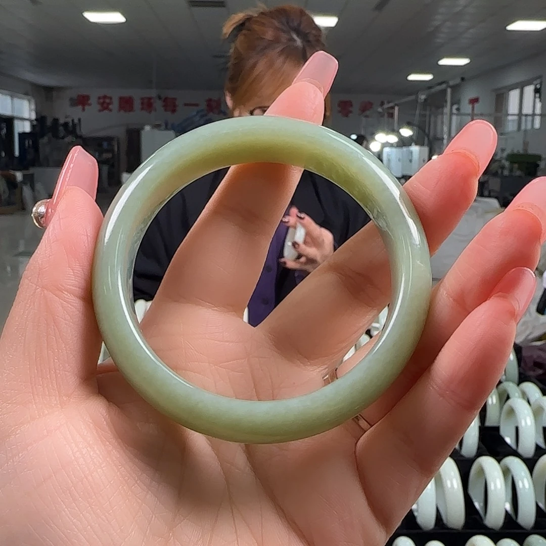 和田玉未镶嵌手镯60.6