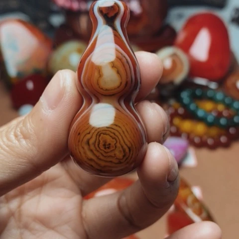 未镶嵌玛瑙/玉髓珠宝奇石