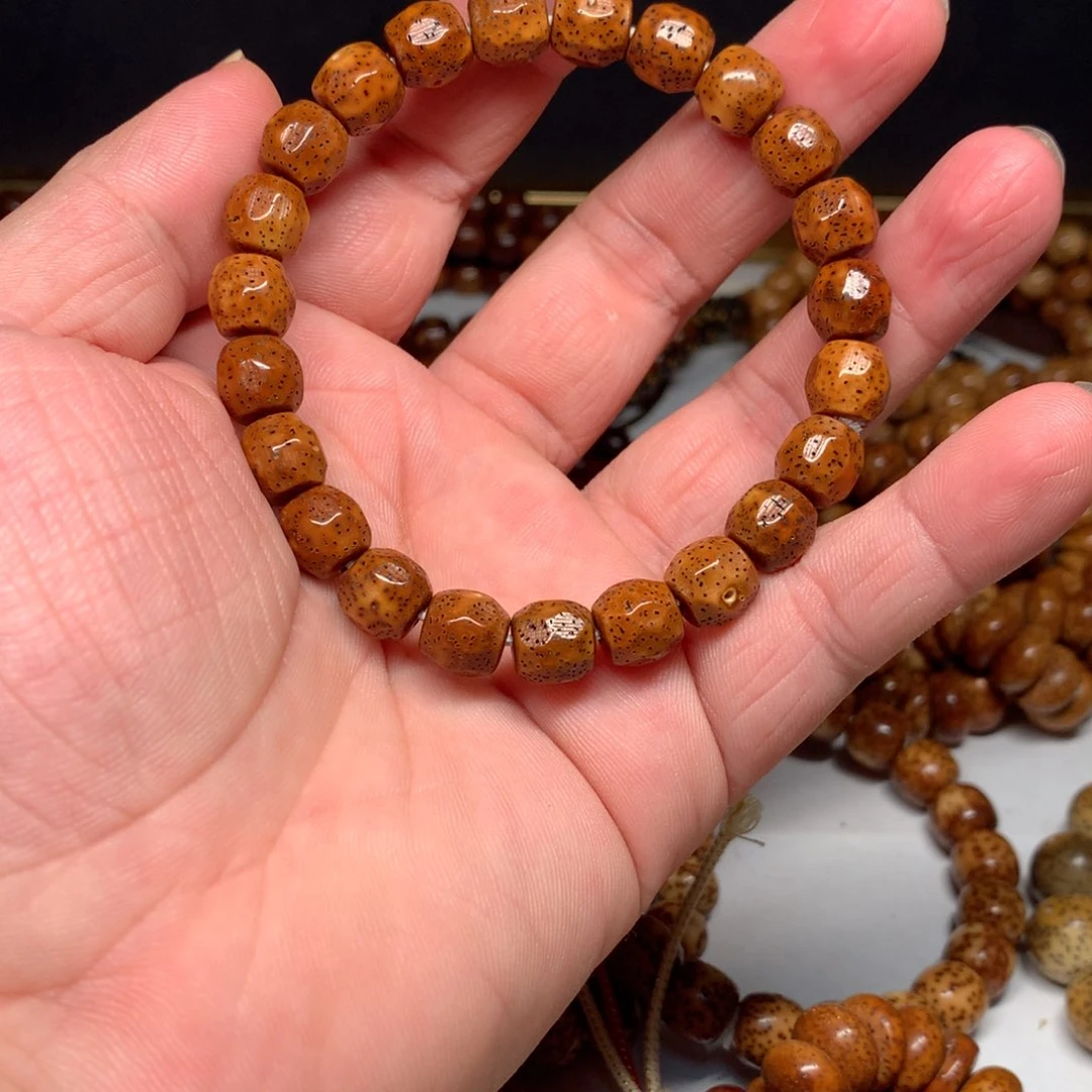 吊坠星月菩提陈化料10✖️9砖石面无相