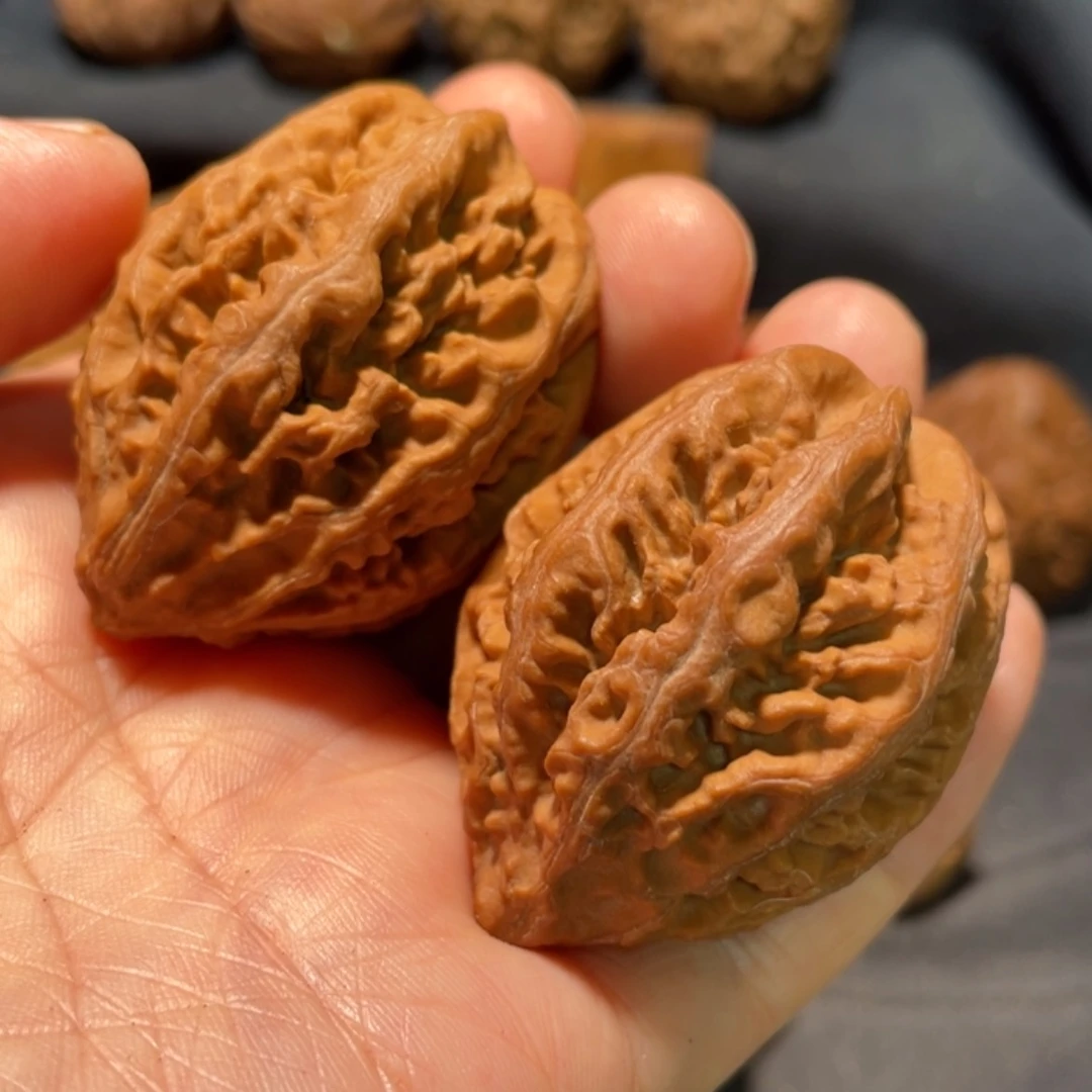 【闪购商品】文玩核桃吊坠东北楸子7