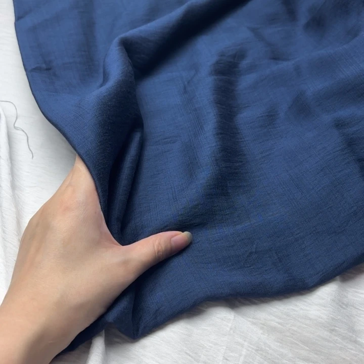 混纺棉藏蓝色1米。