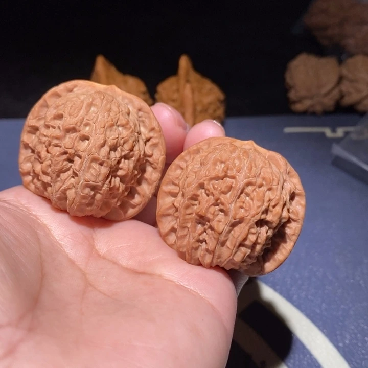 吊坠文玩核桃血麒麟