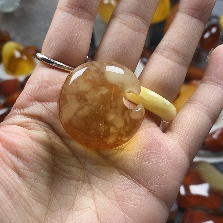 琥珀未镶嵌裸石琥珀蜜蜡月亮
