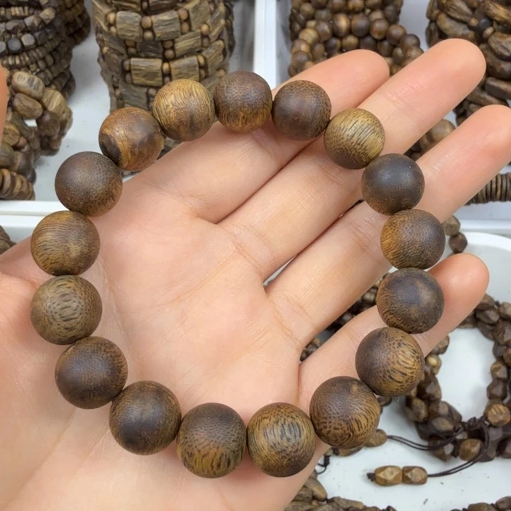 沉香手串沉香绿奇楠圆珠卡十三 15.