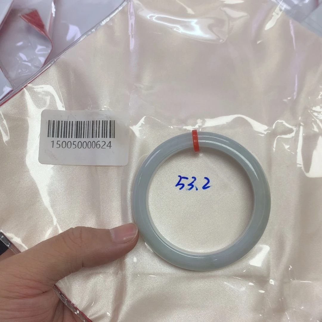 翡翠未镶嵌手镯天然缅甸翡翠手镯