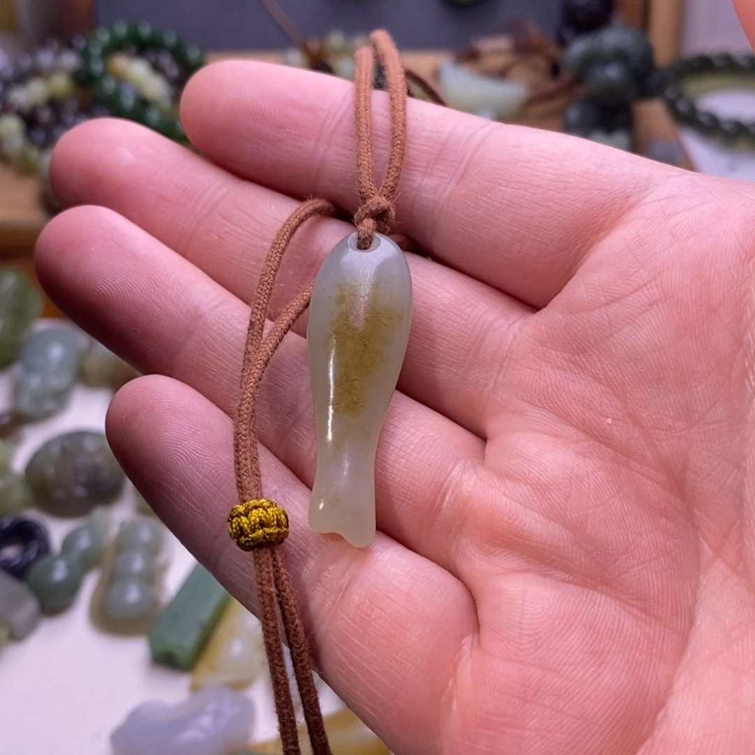 颈饰未镶嵌和田玉