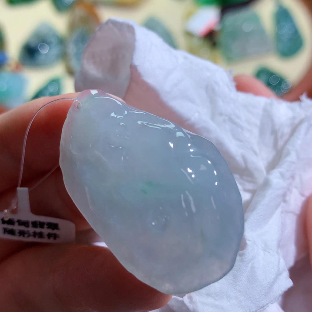 【闪购商品】翡翠未镶嵌吊坠(不含链) 3747