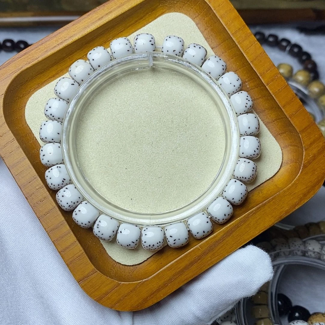 星月菩提手串9.5双留白