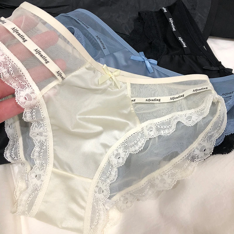 法式缎面字母镂空时尚女士三角裤冰丝黑色蕾丝中腰内裤女性感新款