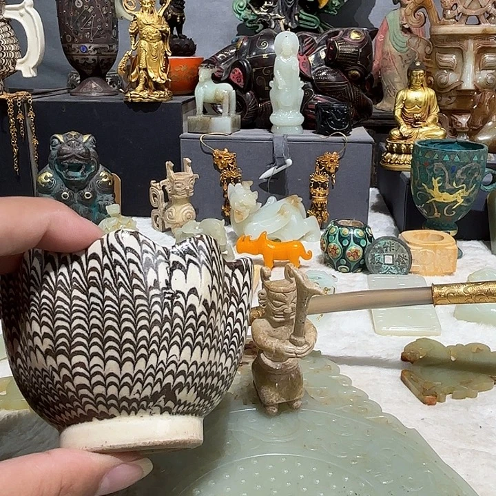 随***…瓷片好想好想念我亲爱