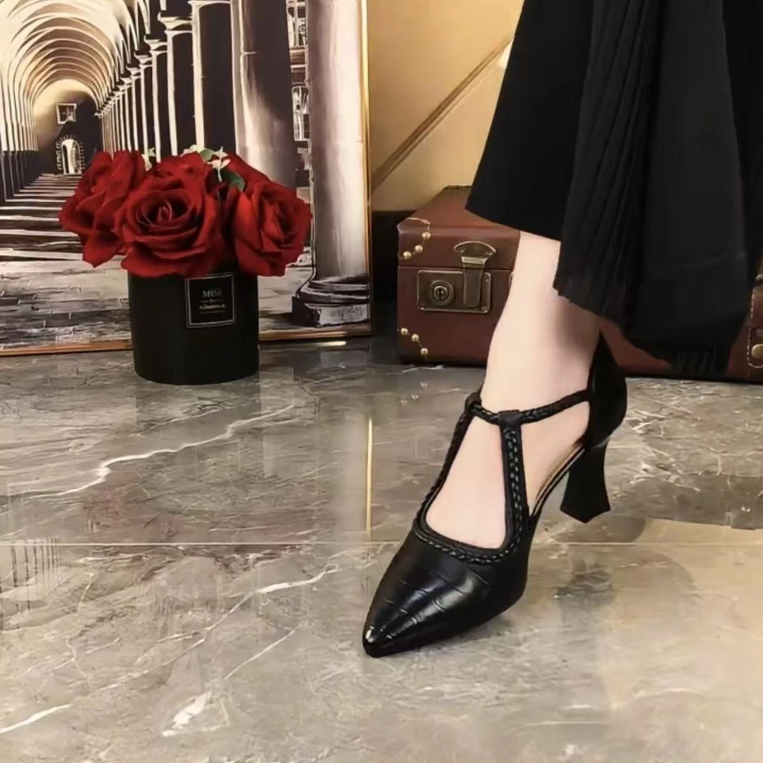 2025夏季法式新款中跟凉单鞋女款粗跟浅口尖头不累脚女鞋凉鞋