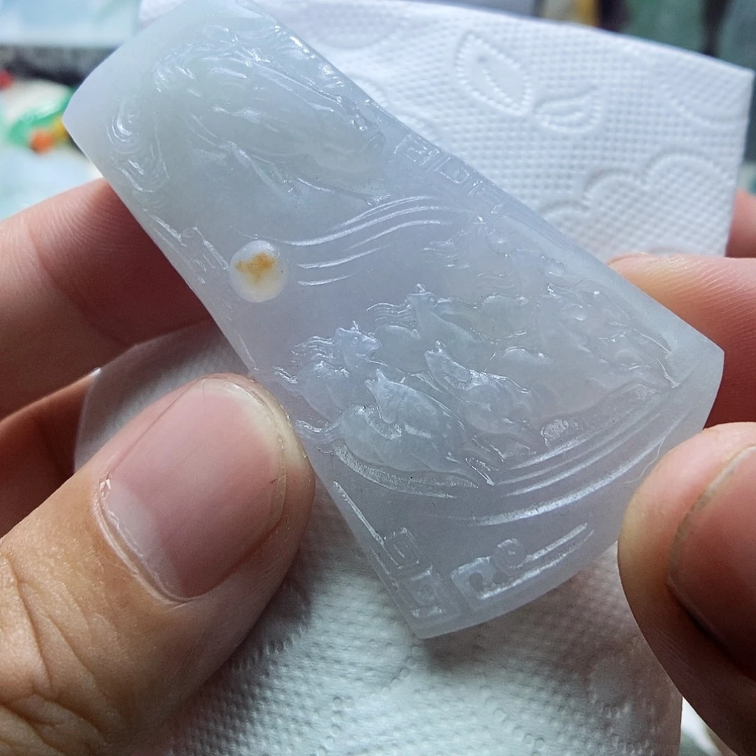 定制翡翠未镶嵌八骏马