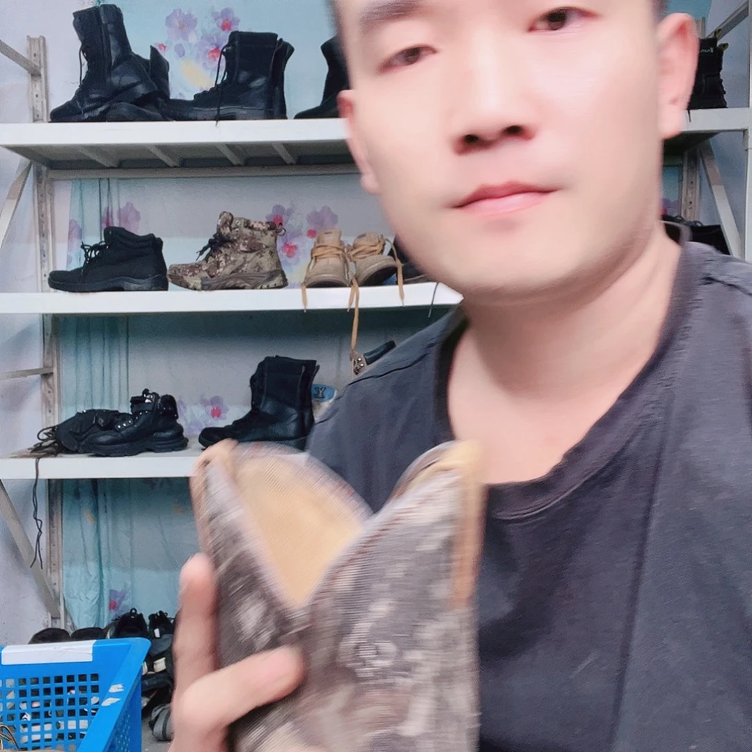 半***人全场比赛的比分为第