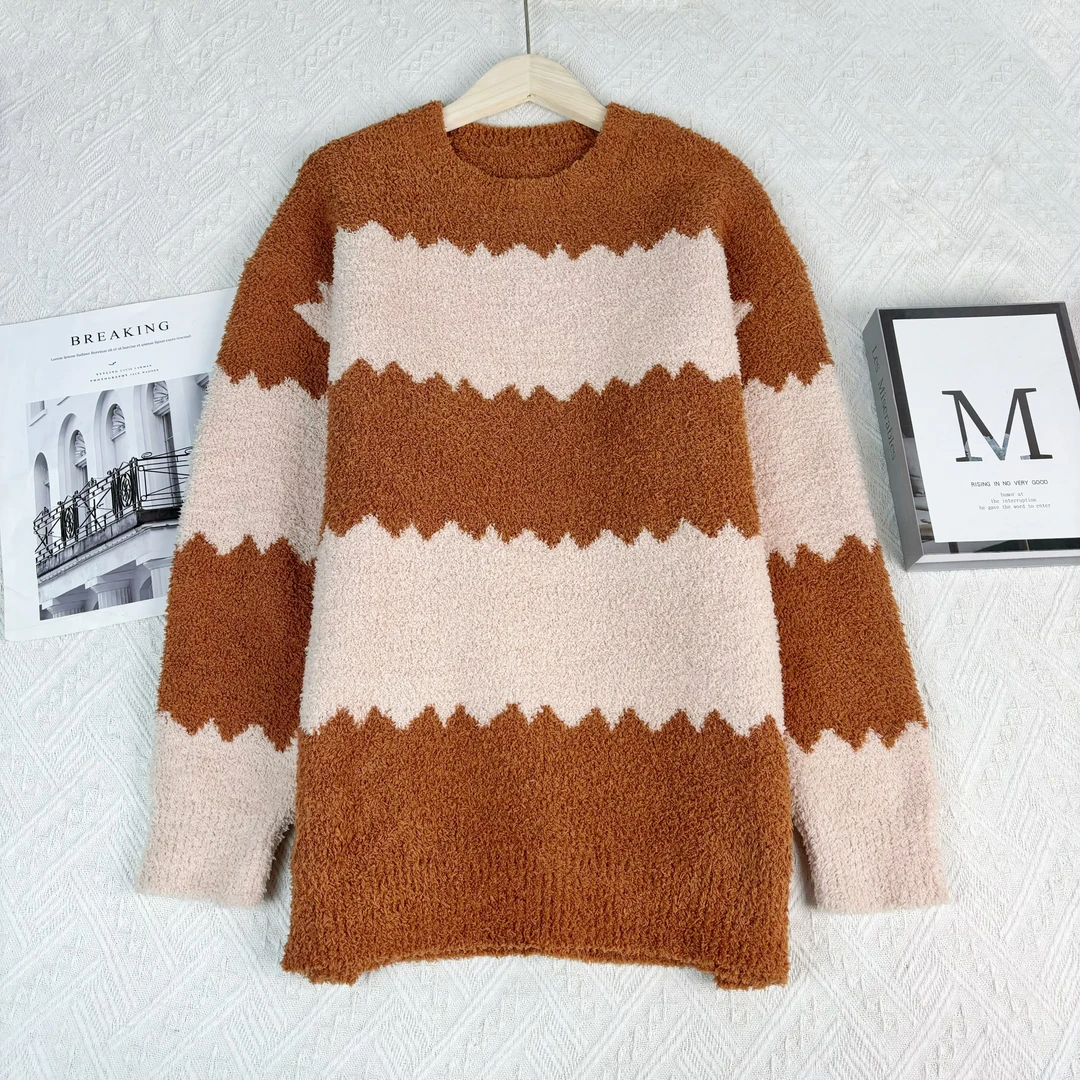 玲姐定制-圆领撞色横条纹款宽松休闲保暖毛绒上衣495217