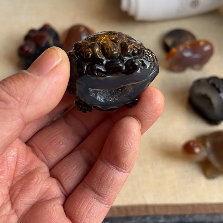 玛瑙/玉髓未镶嵌珠宝奇石