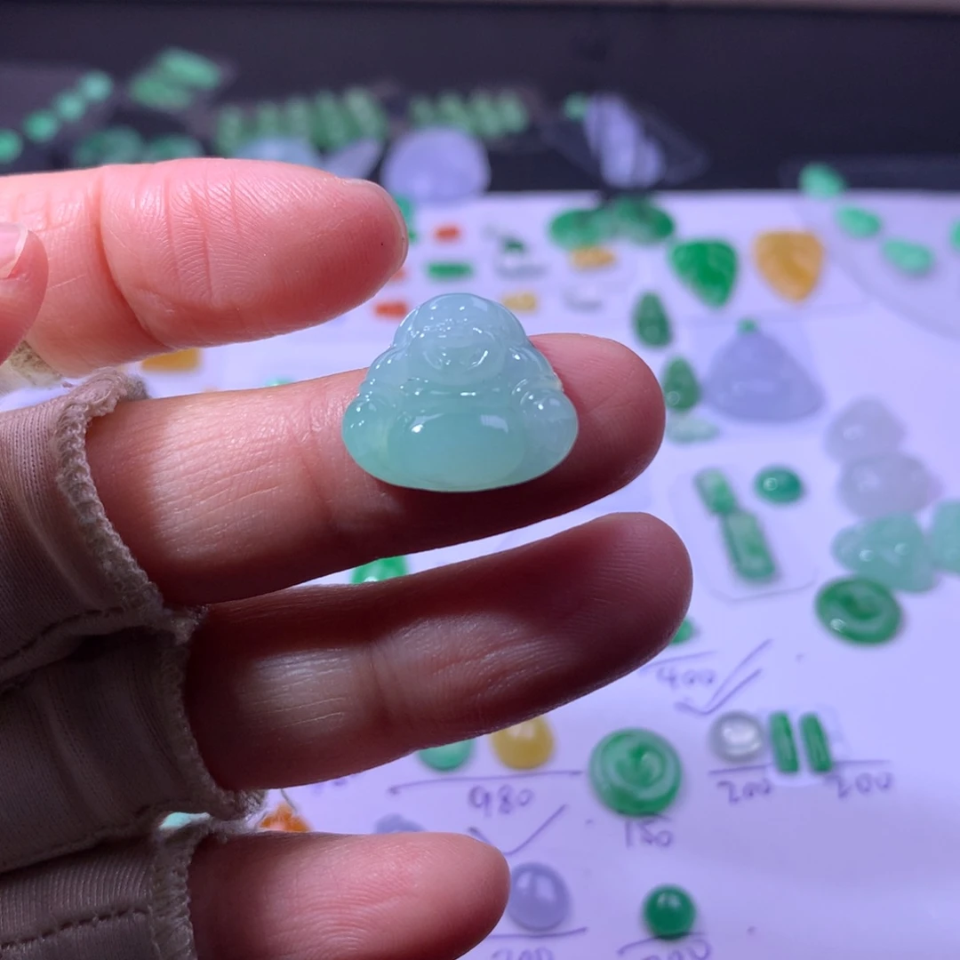 翡翠未镶嵌耳饰佛