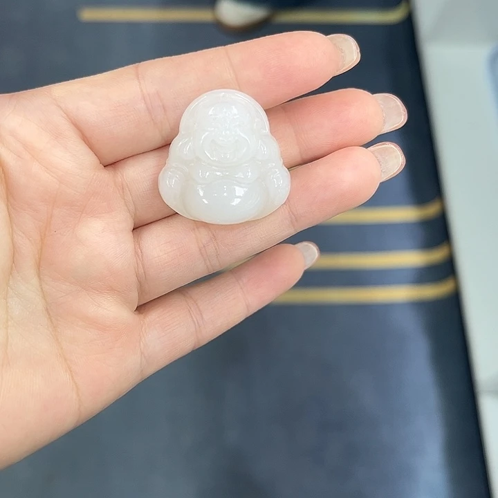 十***扣和田玉未镶嵌颈饰和田玉佛公29.6