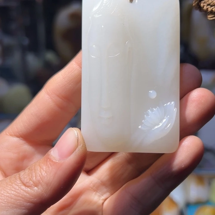 和田玉未镶嵌车挂