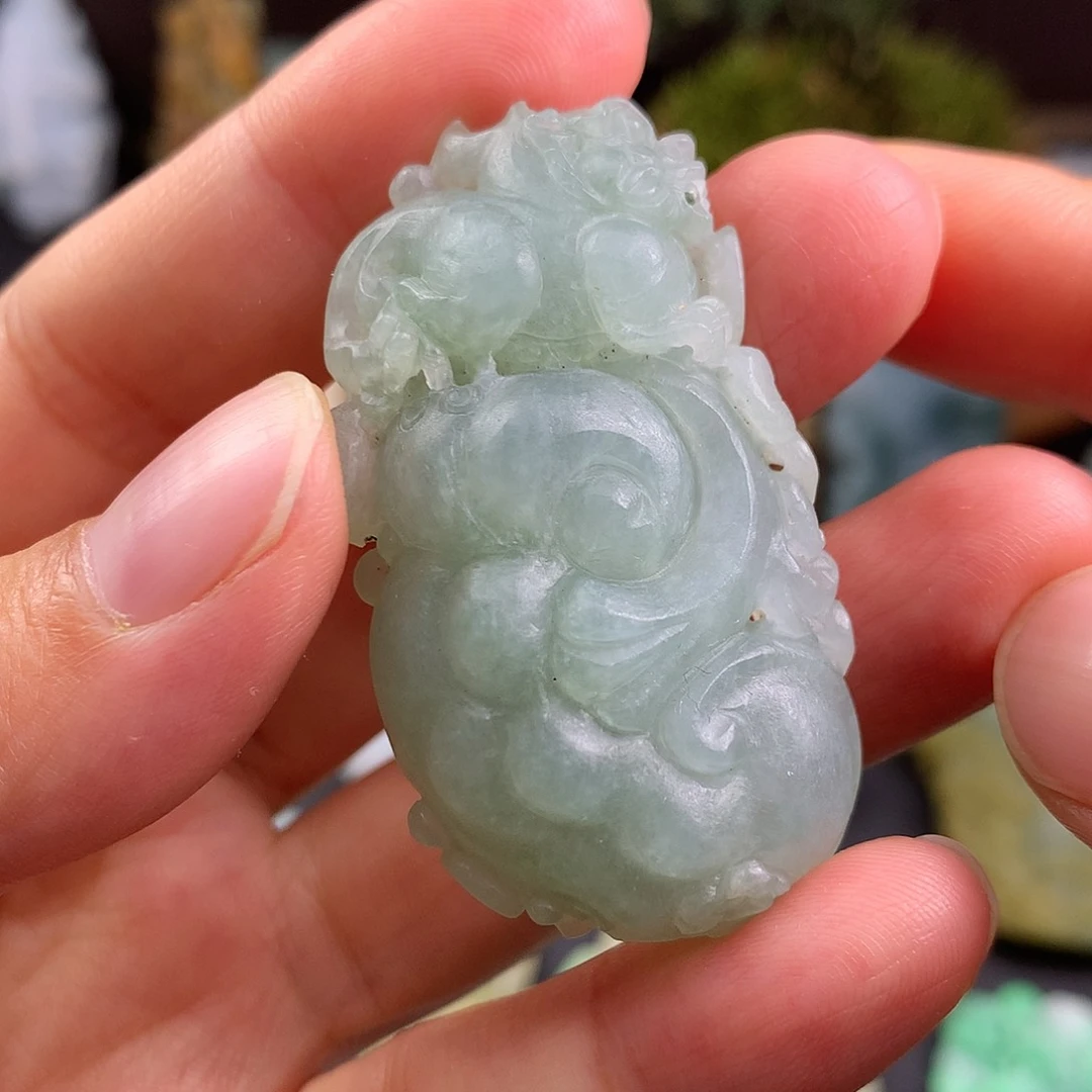 定制翡翠未镶嵌如意