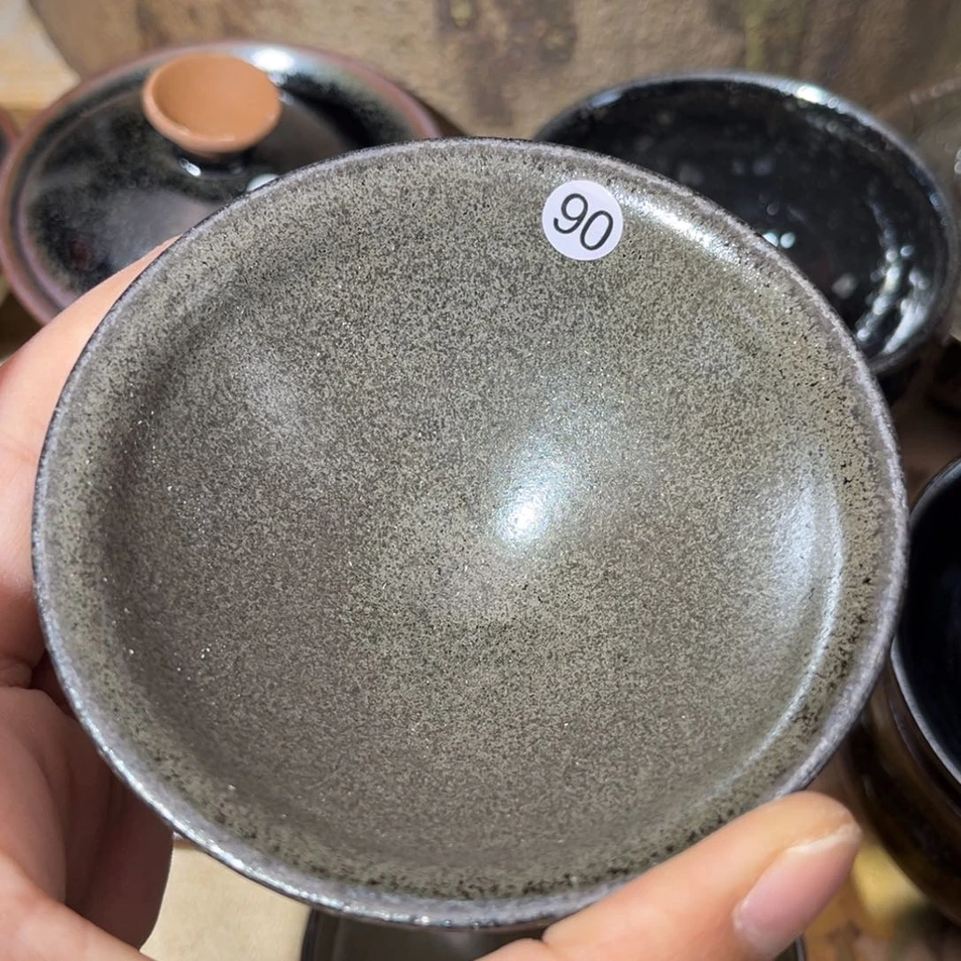 茶盏义兴龙窑坚持真柴烧