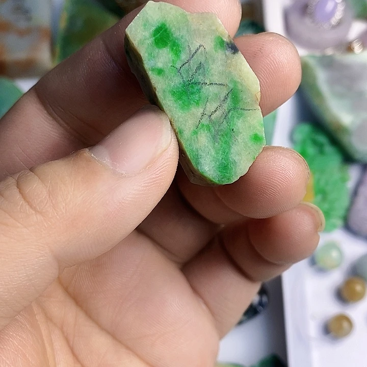 翡翠散珠天然翡翠A货挂件