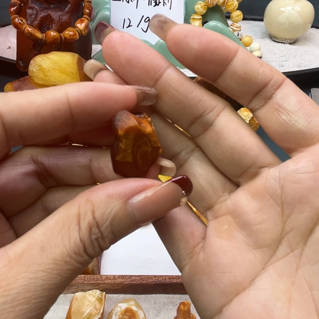 ****柒未镶嵌定制琥珀蜜蜡原石不退不换