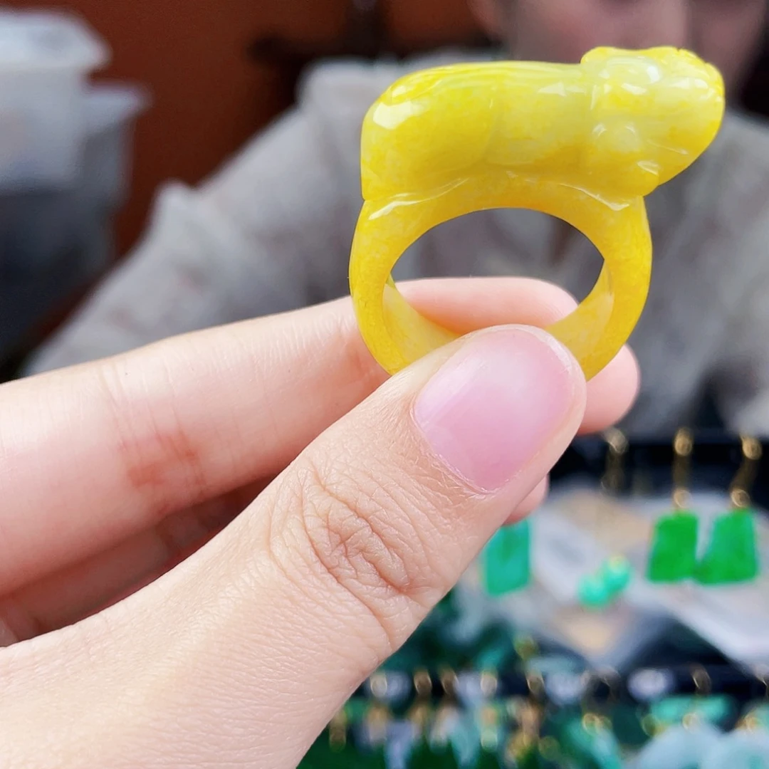 翡翠戒指未镶嵌饰品