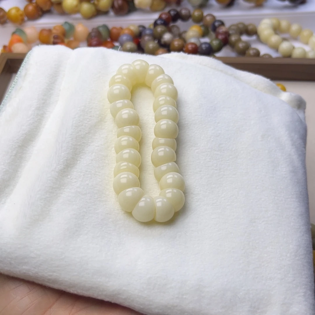 手串菩提根/象牙果蒜瓣大肠白