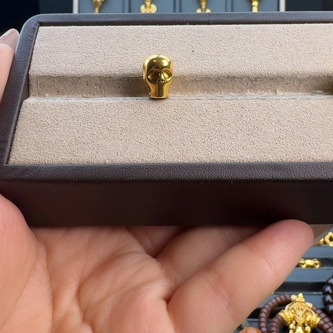 足银合成立方氧化锆