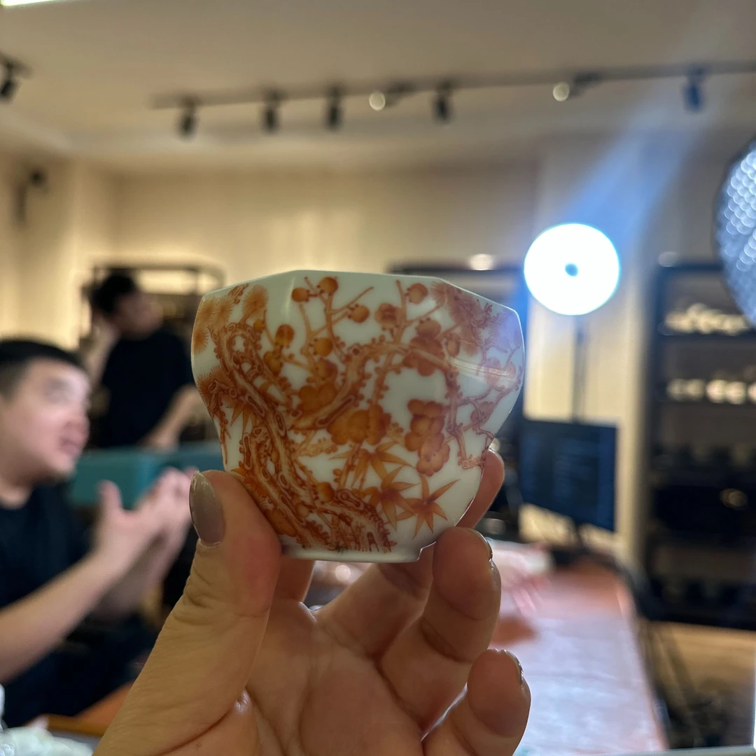 【珽珽溯源】溢珍堂 矾红岁寒三友八方杯 瓷器茶周边YZT-3362