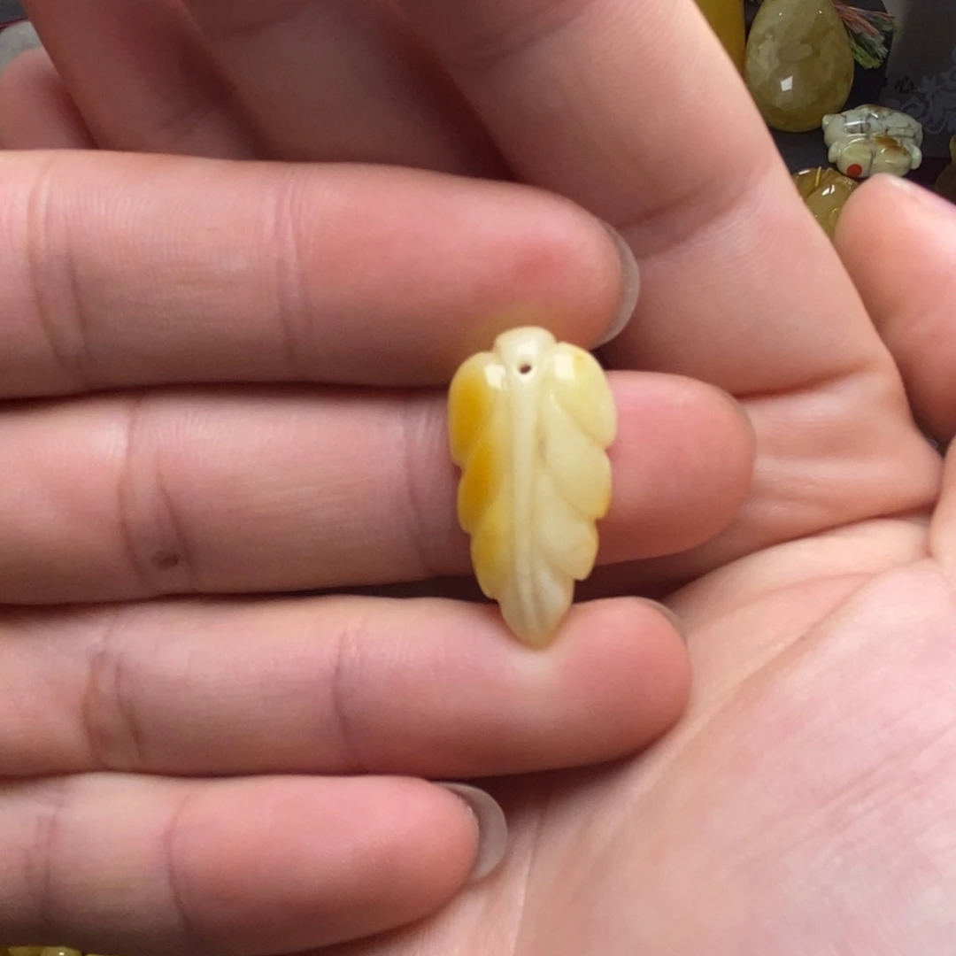 琥珀未镶嵌裸石蜜蜡