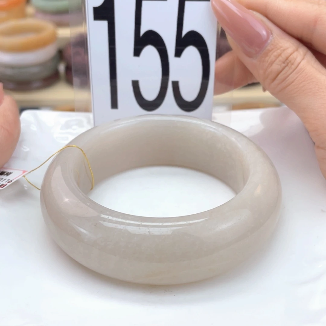 【闪购商品】石英质玉手镯未镶嵌