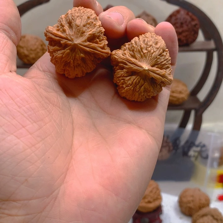 不***世吊坠文玩核桃南疆石