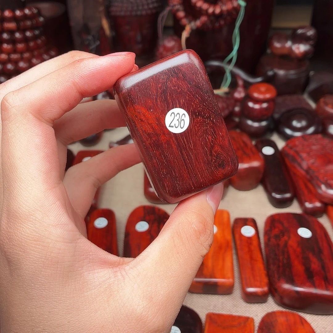 豫***阳檀香紫檀（小叶紫檀）
