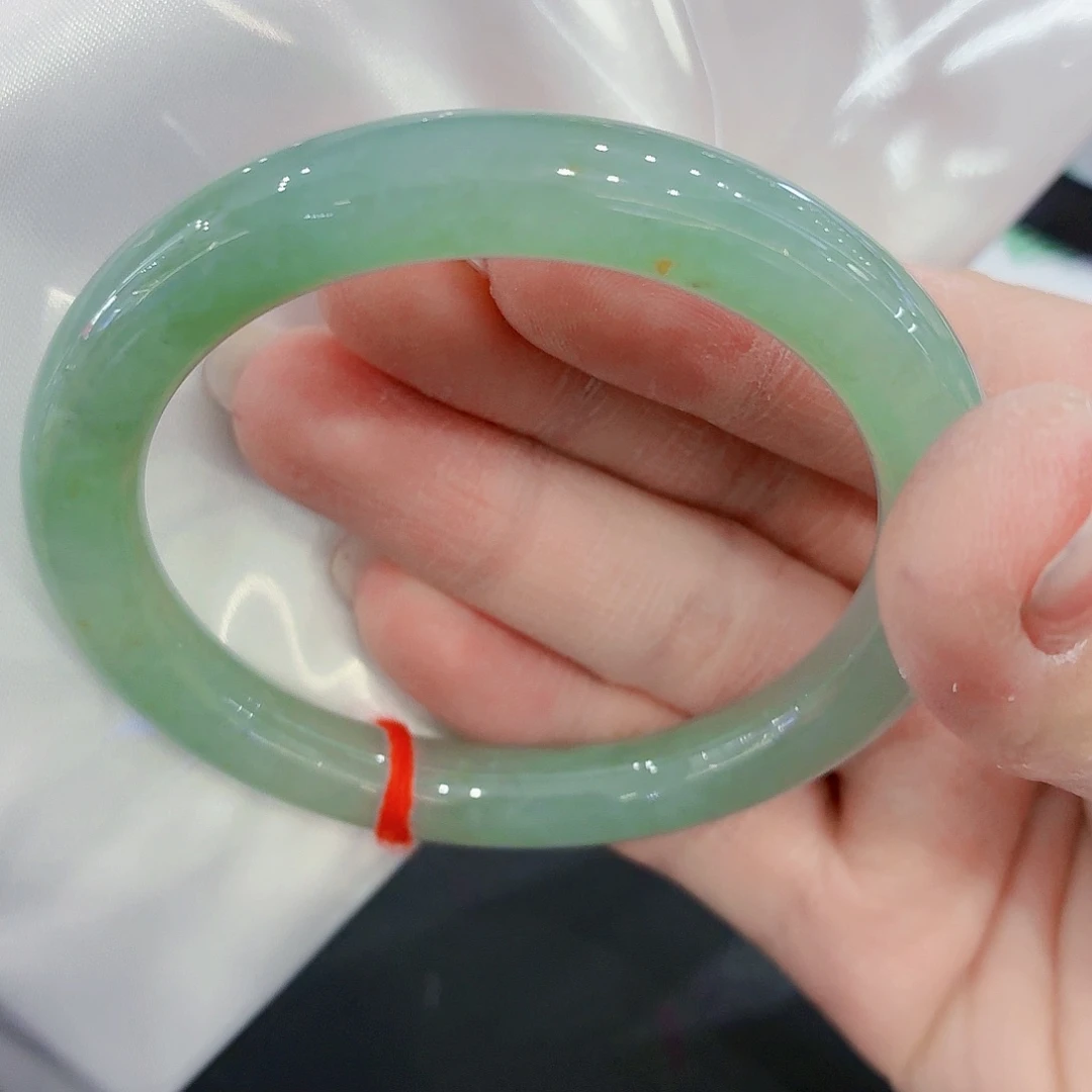 翡翠未镶嵌手镯翡翠55.56～57圈口强推