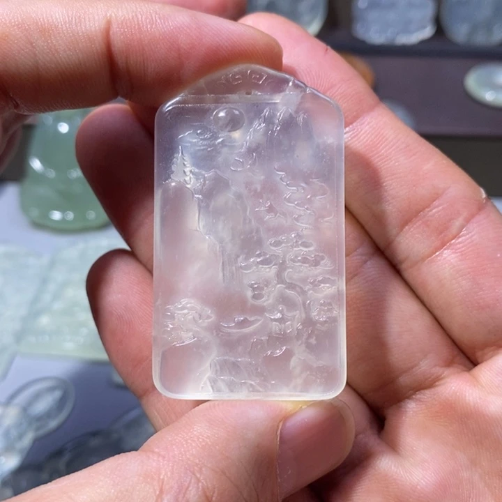 岫玉未镶嵌吊坠吊坠