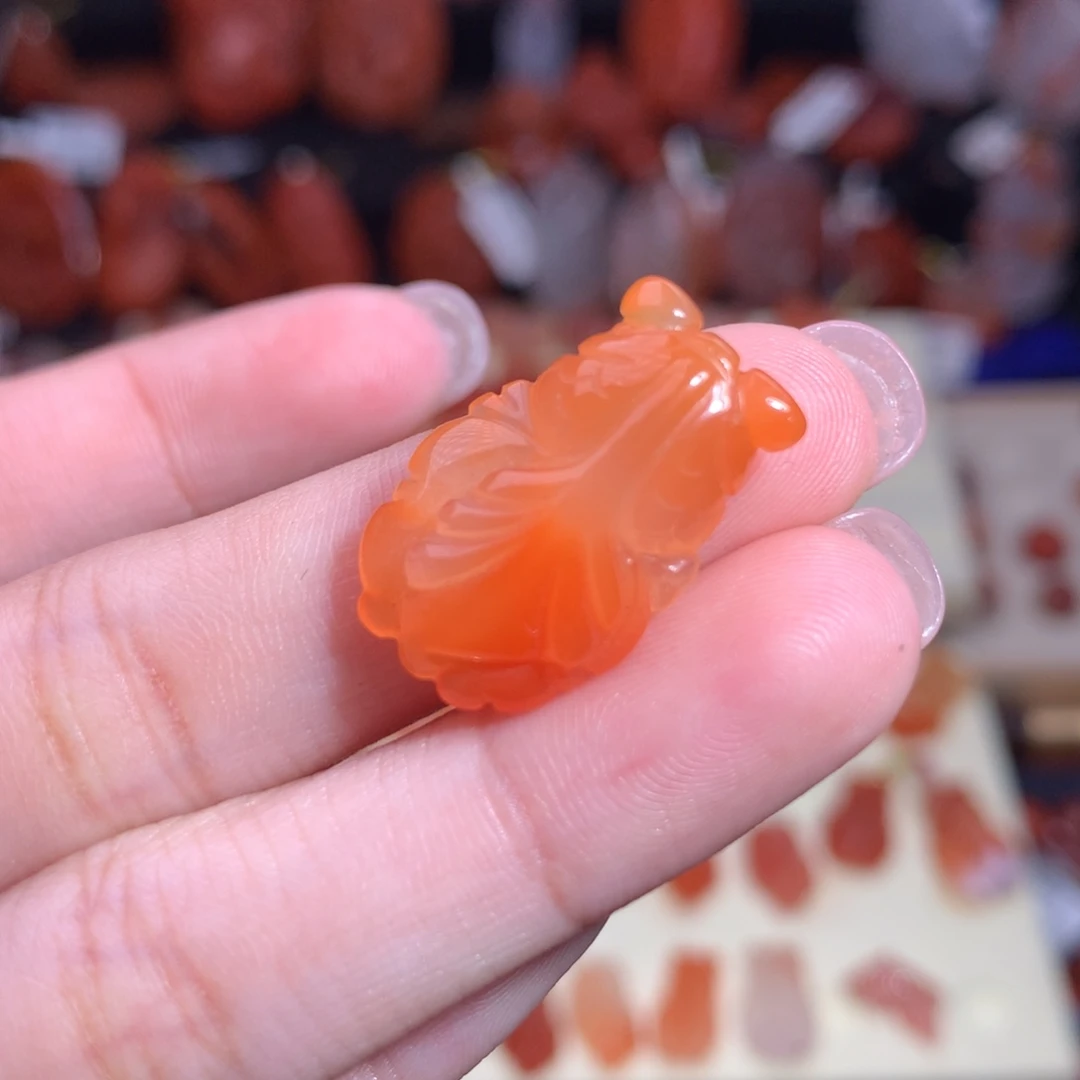 南红玛瑙未镶嵌珠宝半成品金鱼