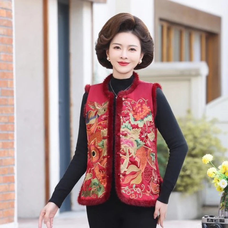 冬季中年妈妈装马甲刺绣花洋气中老年女装坎肩加棉保暖女士马夹冬