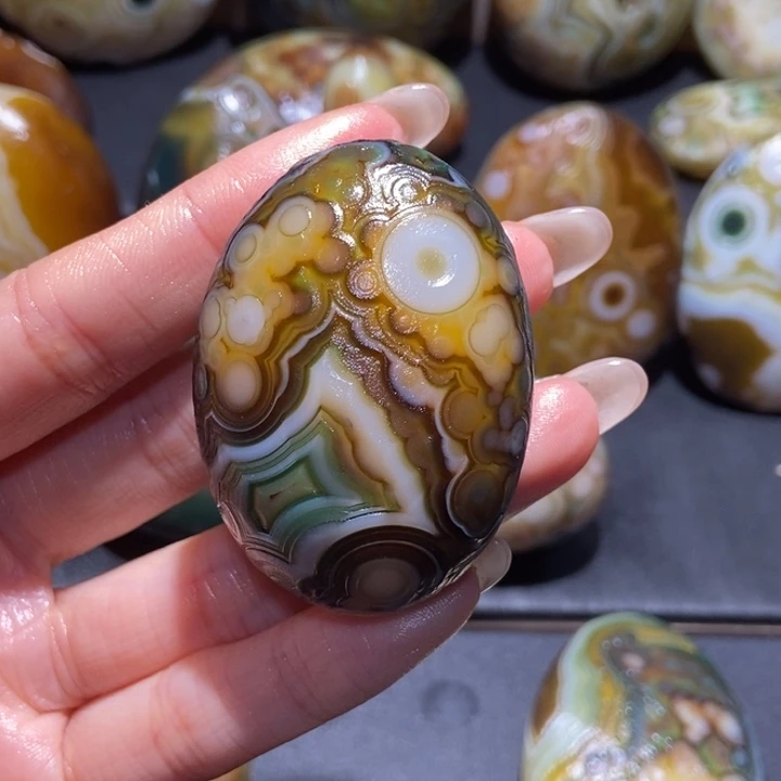 【闪购商品】未镶嵌玛瑙/玉髓珠宝奇石z