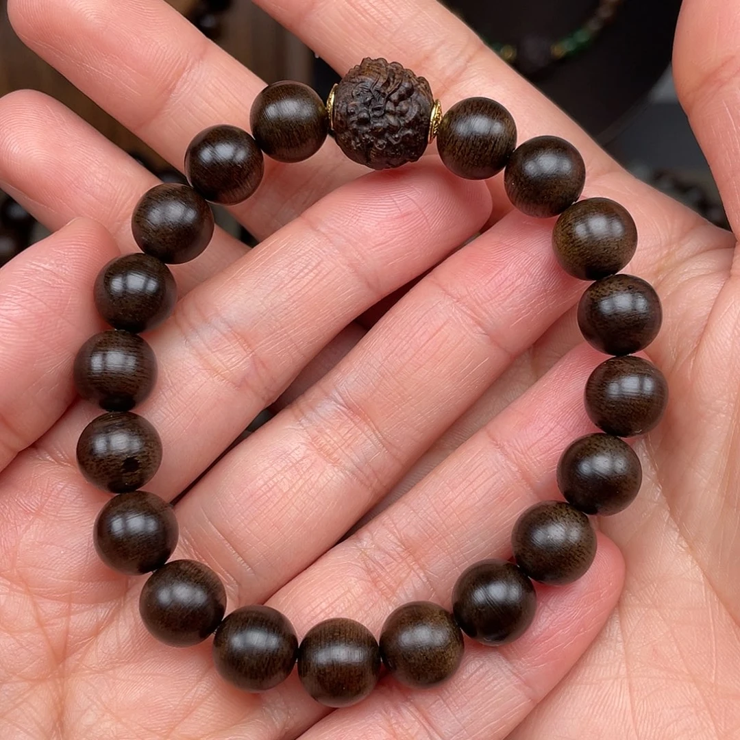 沉香手串越南芽庄白棋雷击1.0