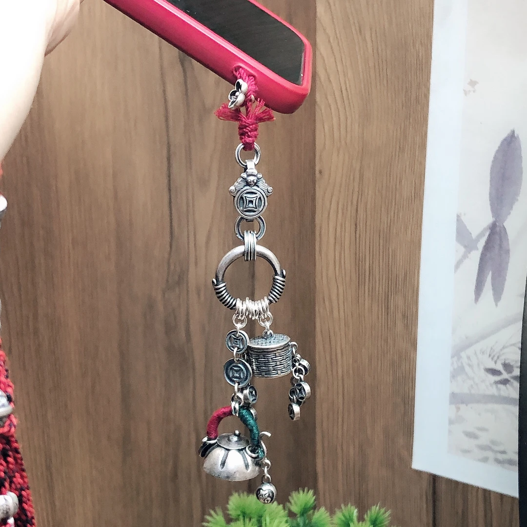 足银银制品 英英手工制作錾刻银手机链巴巴壶