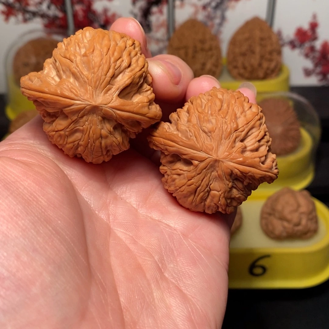 文玩核桃把件a**?43尺磨盘核桃