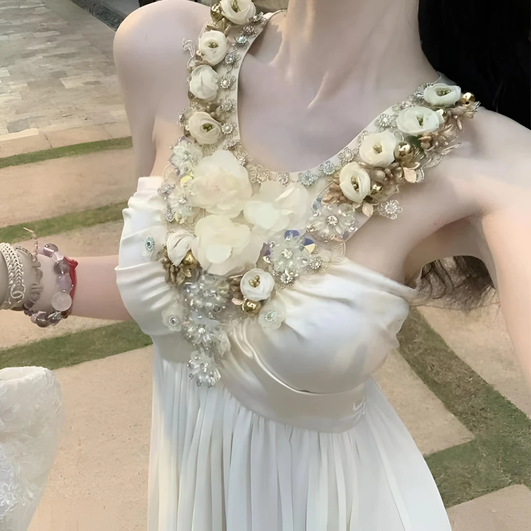 雅乔芙洛拉夏季时尚名媛风辣妹重工钉珠挂脖连衣裙裙子雪纺长裙女