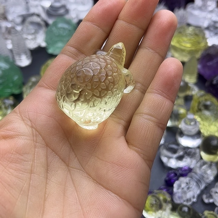 水晶摆件未镶嵌征***斯摆件