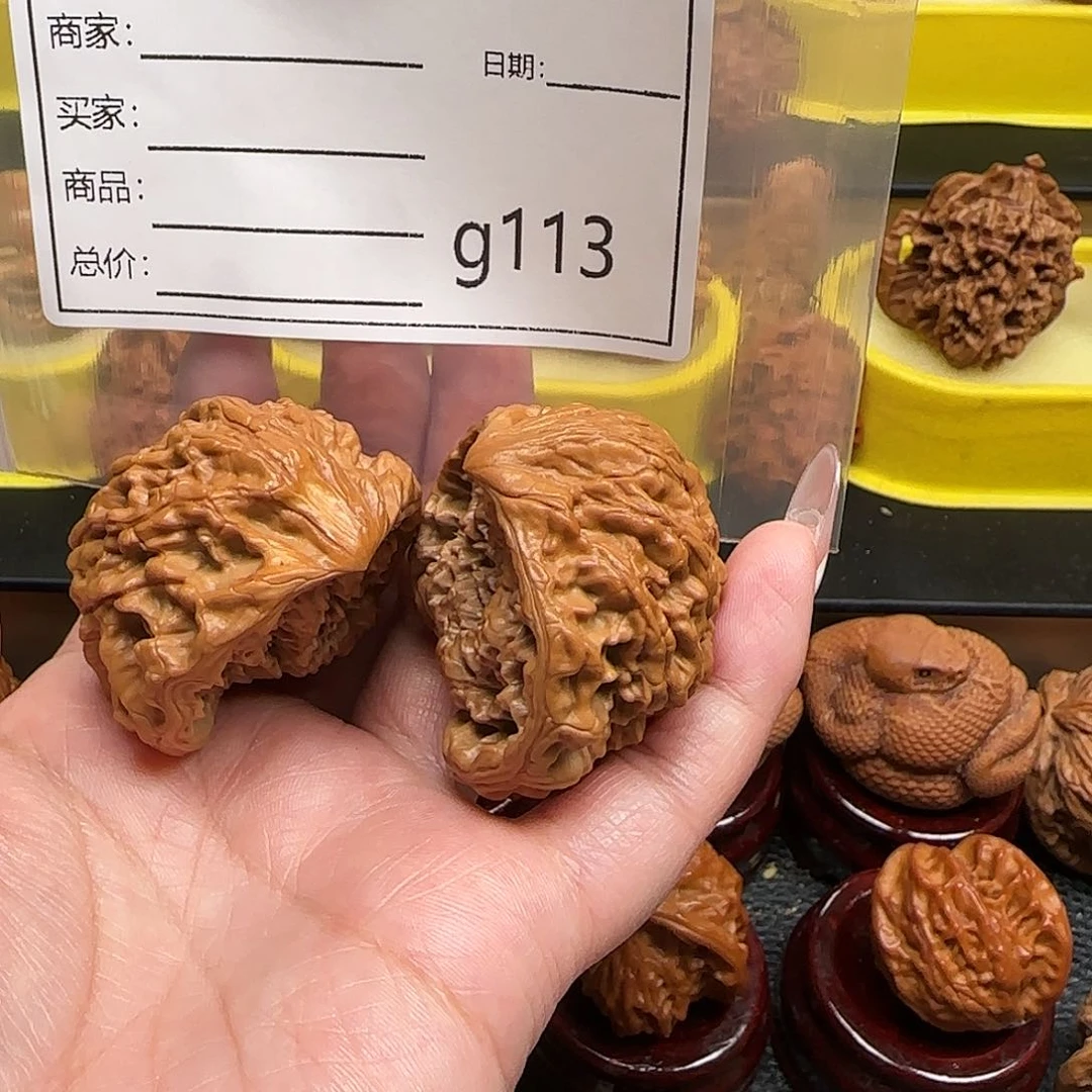 猴头核桃吊坠秋**雨蛇王