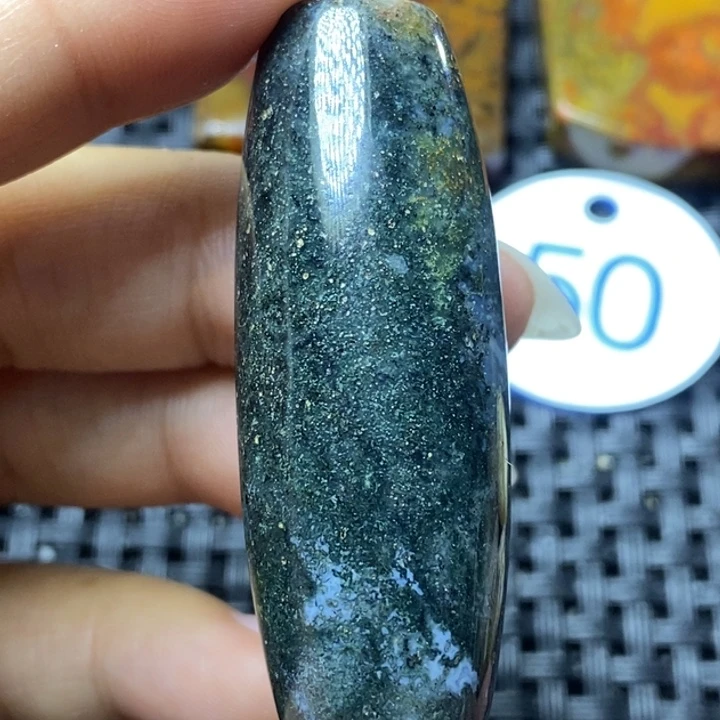 未镶嵌颈饰玛瑙/玉髓刀*