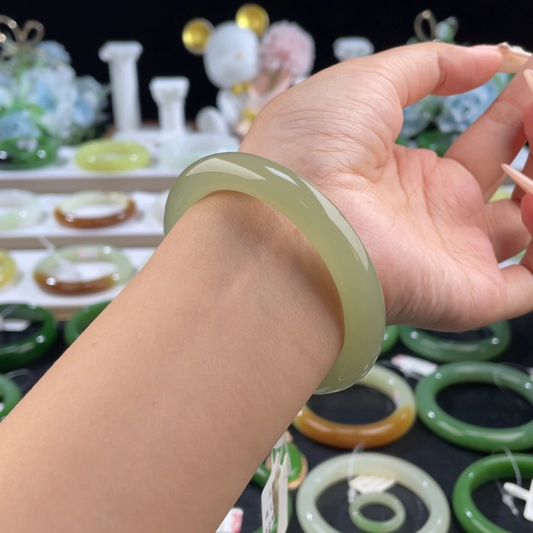 和田玉未镶嵌手镯青海冰底起猫绿晴52mm