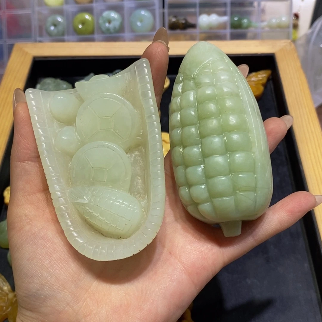 蛇纹石玉未镶嵌颈饰67