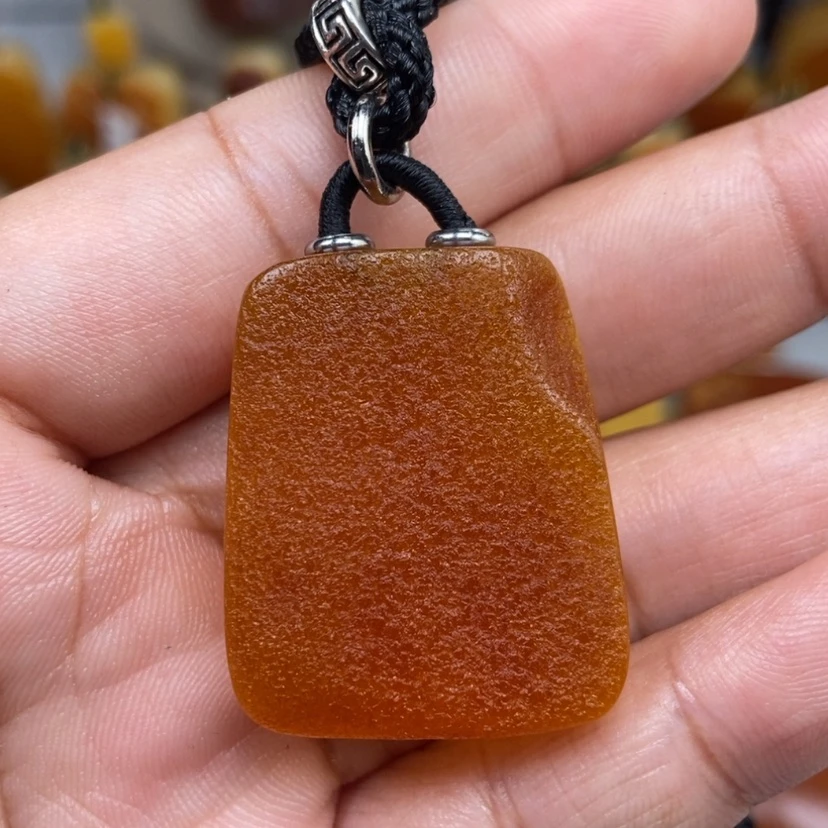 【闪购商品】未镶嵌颈饰琥珀
